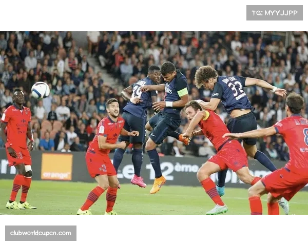 科莫距离欧冠区仅2分之差 黑马本色冲击下赛季欧战资格