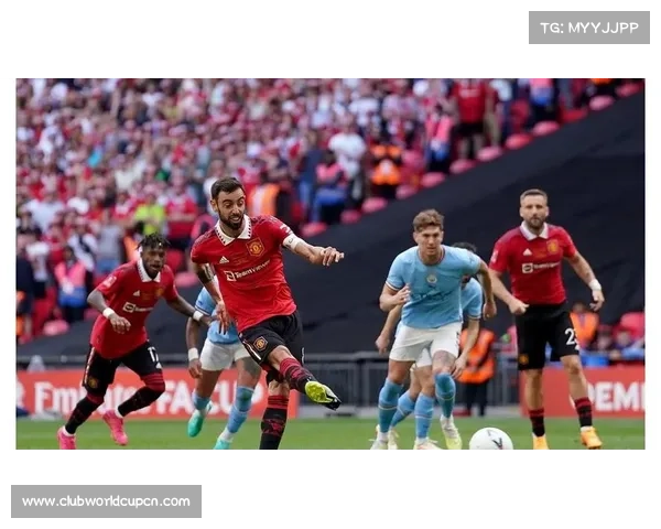 曼联二点五亿欧引援集体闪光 锋线三叉戟复刻经典快速反击